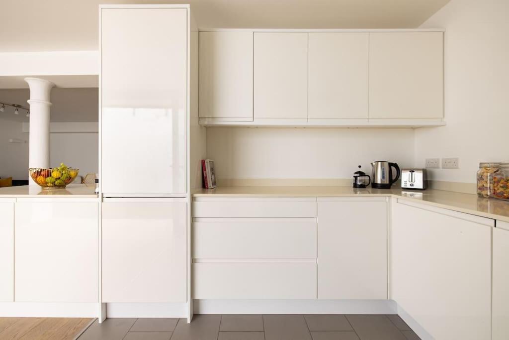 Wild Roses Serviced Apartments - Borough London Exterior photo