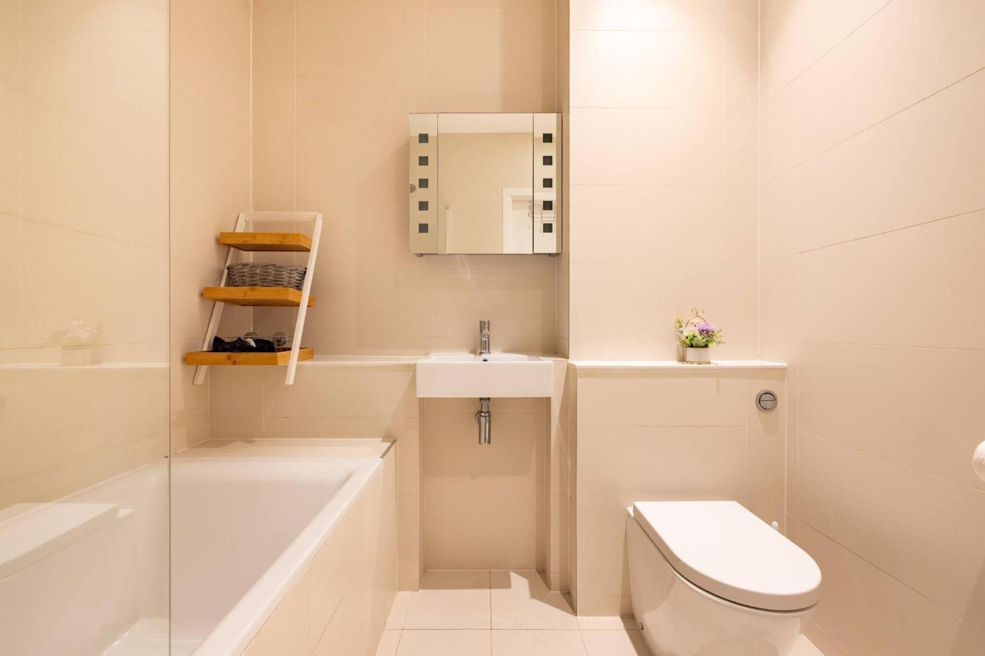Wild Roses Serviced Apartments - Borough London Exterior photo